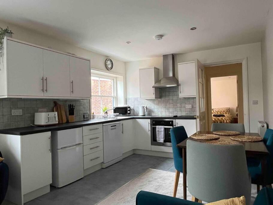 Town Centre Apartment With Parking Wallingford Buitenkant foto